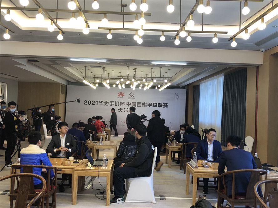 厄德高表示：“我们又一次变得坚强起来了，上半场很精彩，我们进了两个球，控制了场上的一切。